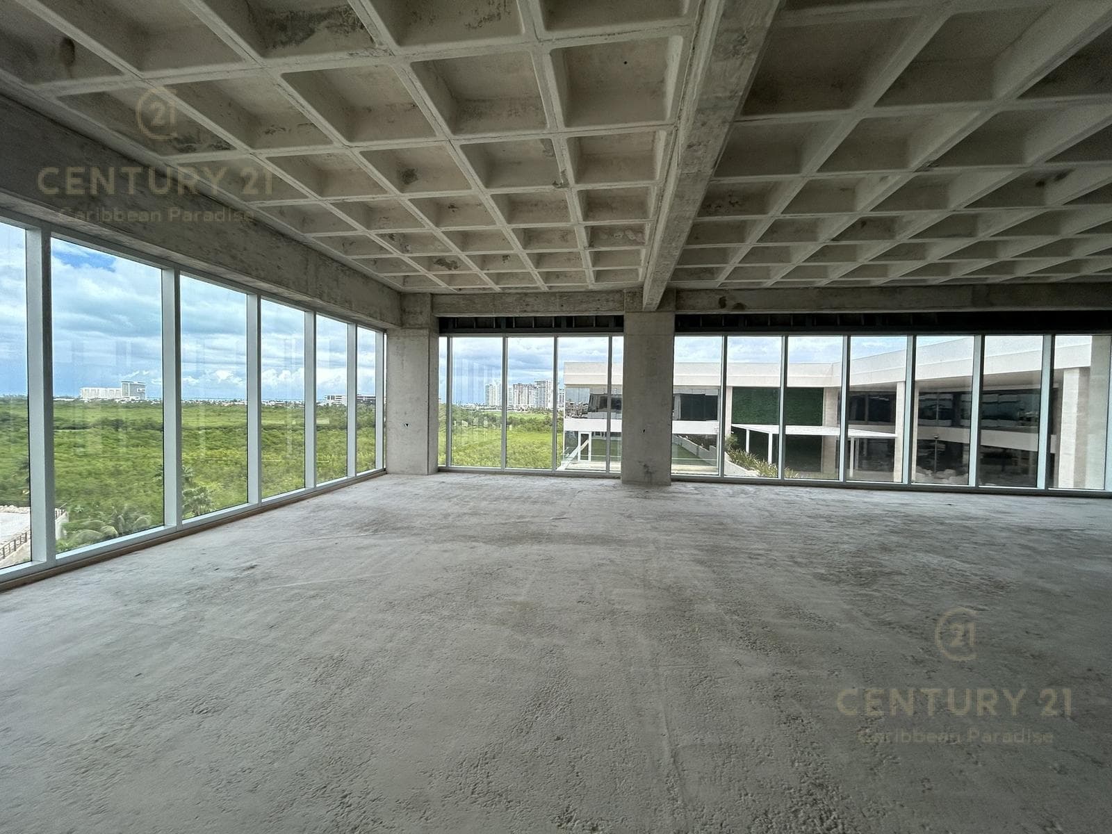 Commercial Office for Rent in Puerto Cancún | With Panoramic Views | C3902