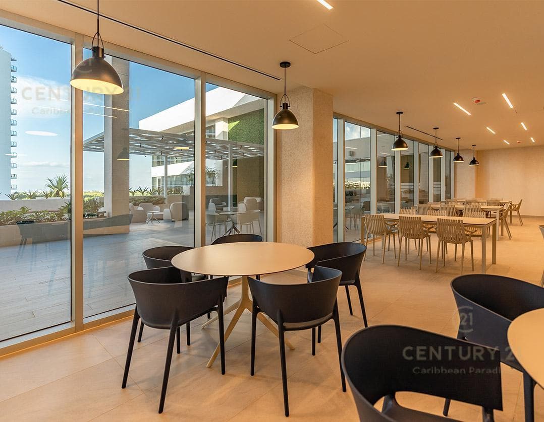 Commercial Office for Rent in Puerto Cancún | With Panoramic Views | C3902