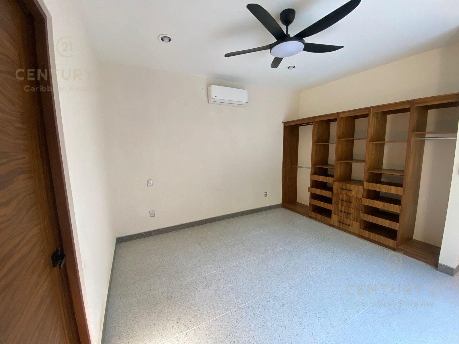 5-Bedroom House for Sale in Senderos de Mayakoba, Playa del Carmen | With Private Pool | C3906