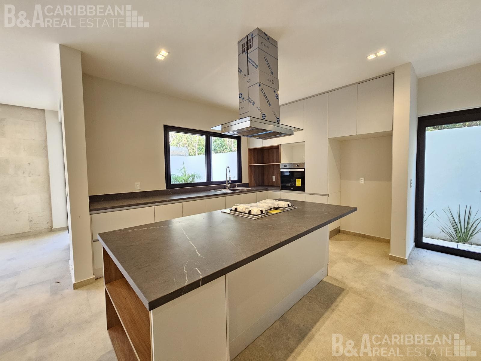 House for Sale and Rent with a Bedroom on the Ground Floor - Vía Cumbres
