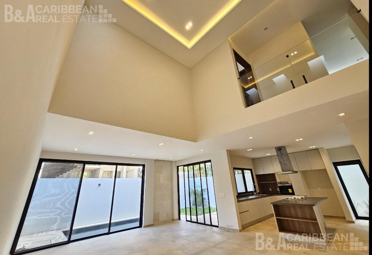 House for Sale and Rent with a Bedroom on the Ground Floor - Vía Cumbres