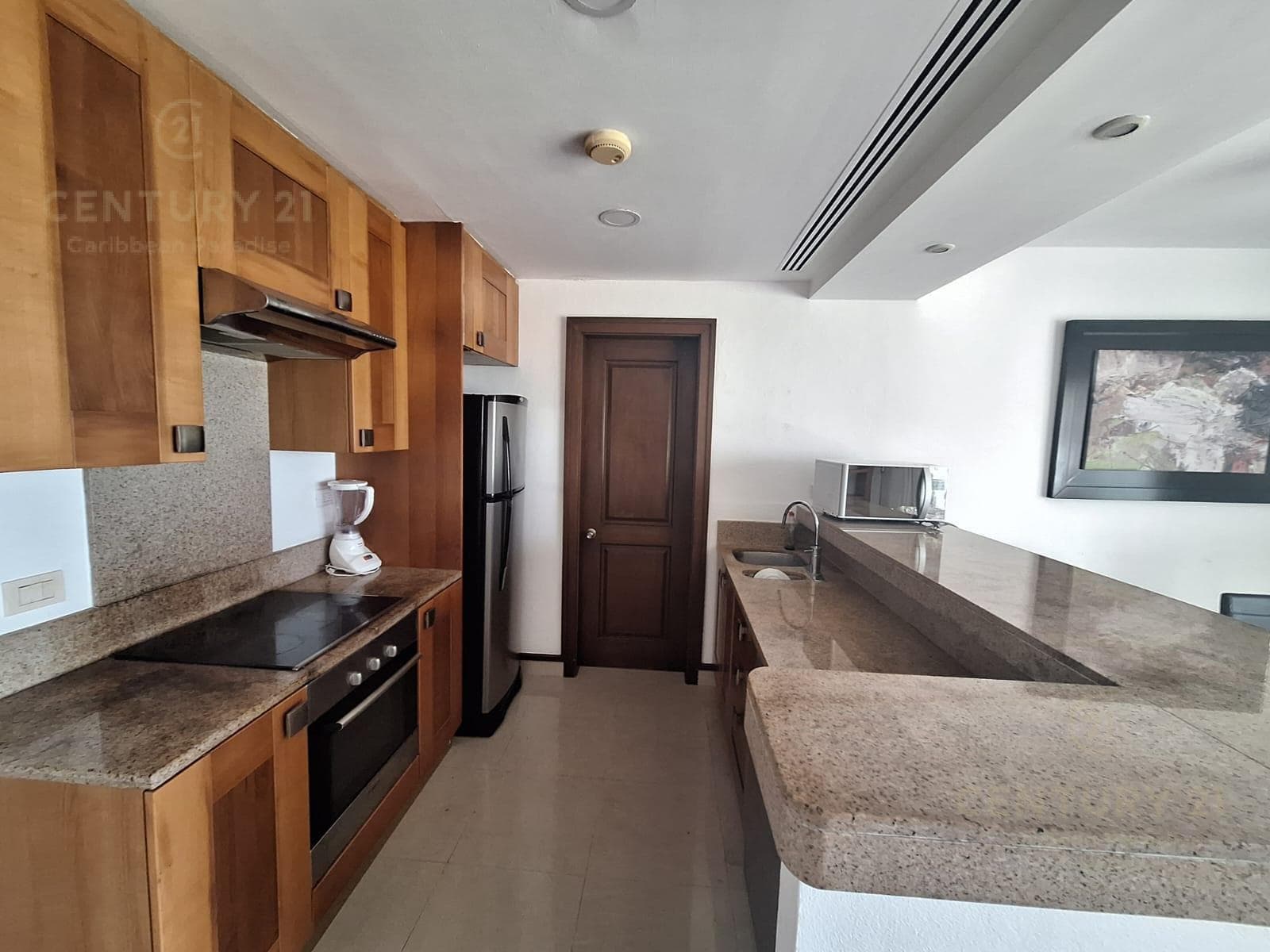 FOR SALE: Exclusive 1-Bedroom Apartment in Downtown Playa del Carmen: Space and Elegance in 103 m² P4267
