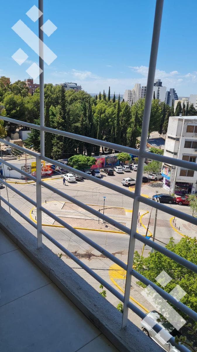 3-BEDROOM APARTMENT FOR SALE WITH BALCONY AND PARKING SPACE - MORTGAGE ELIGIBLE - ISLAS MALVINAS STREET, NO. 200, NEUQUÉN