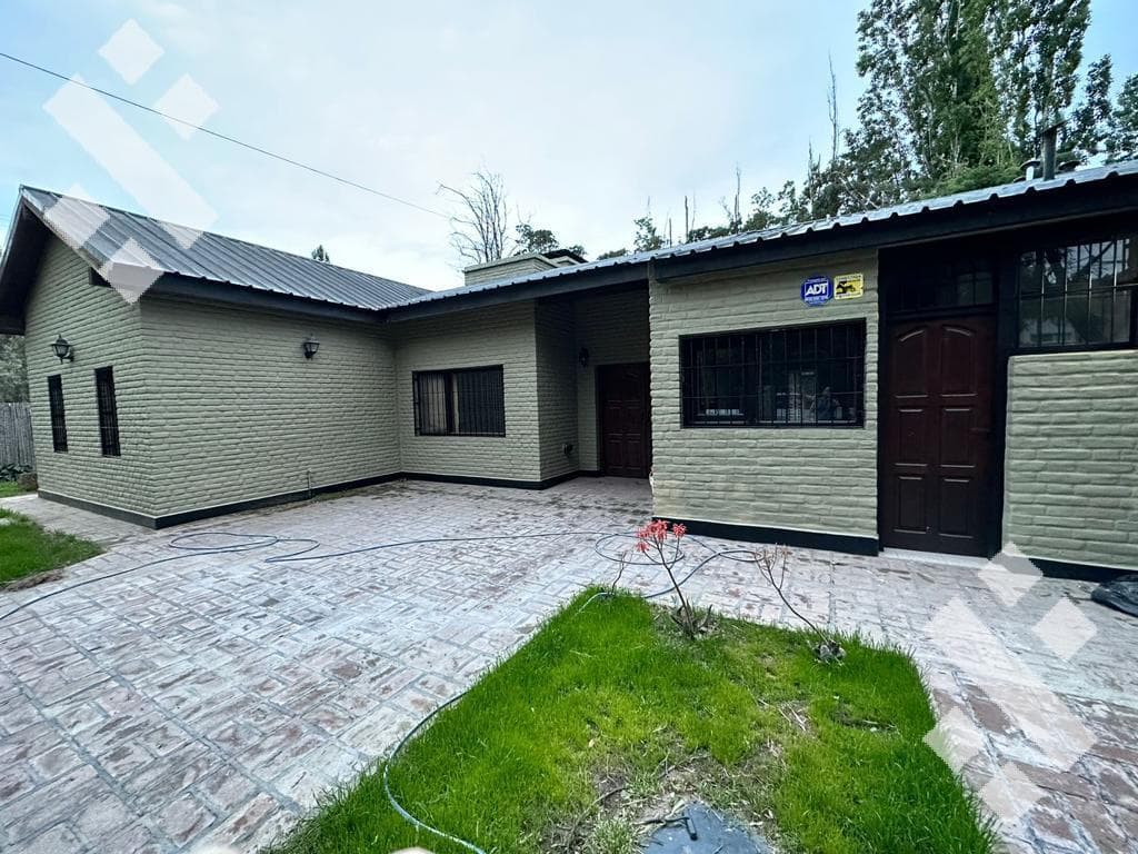 3-Bedroom House for Rent - Confluencia Rural, Neuquén