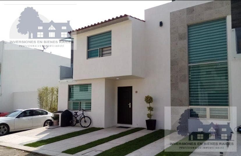 House for Sale in Cacalomacán, Toluca, State of Mexico