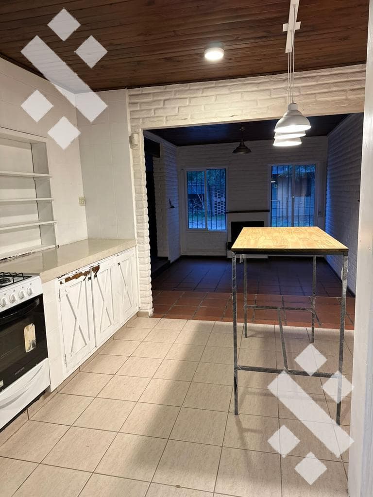 3-Bedroom House for Rent - Confluencia Rural, Neuquén