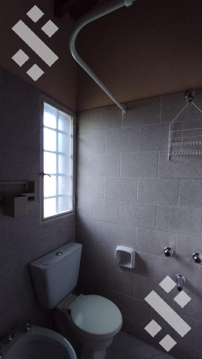 For Rent | 3-Bedroom House | Santa Genovena | Suitable for Commercial Use
