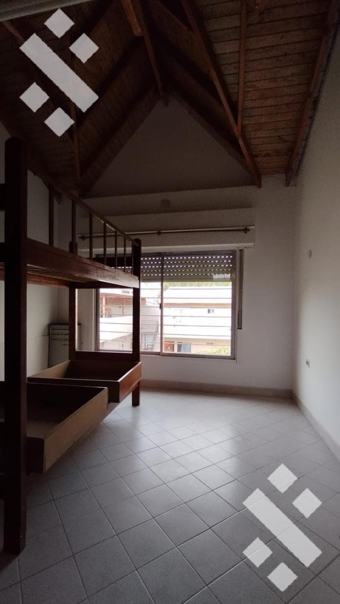 For Rent | 3-Bedroom House | Santa Genovena | Suitable for Commercial Use