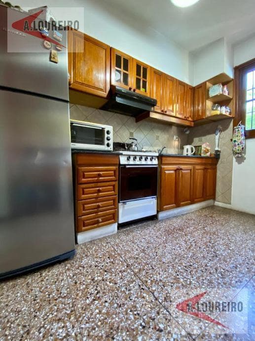 House for sale 300 meters from Avenida H. Yrigoyen!!!