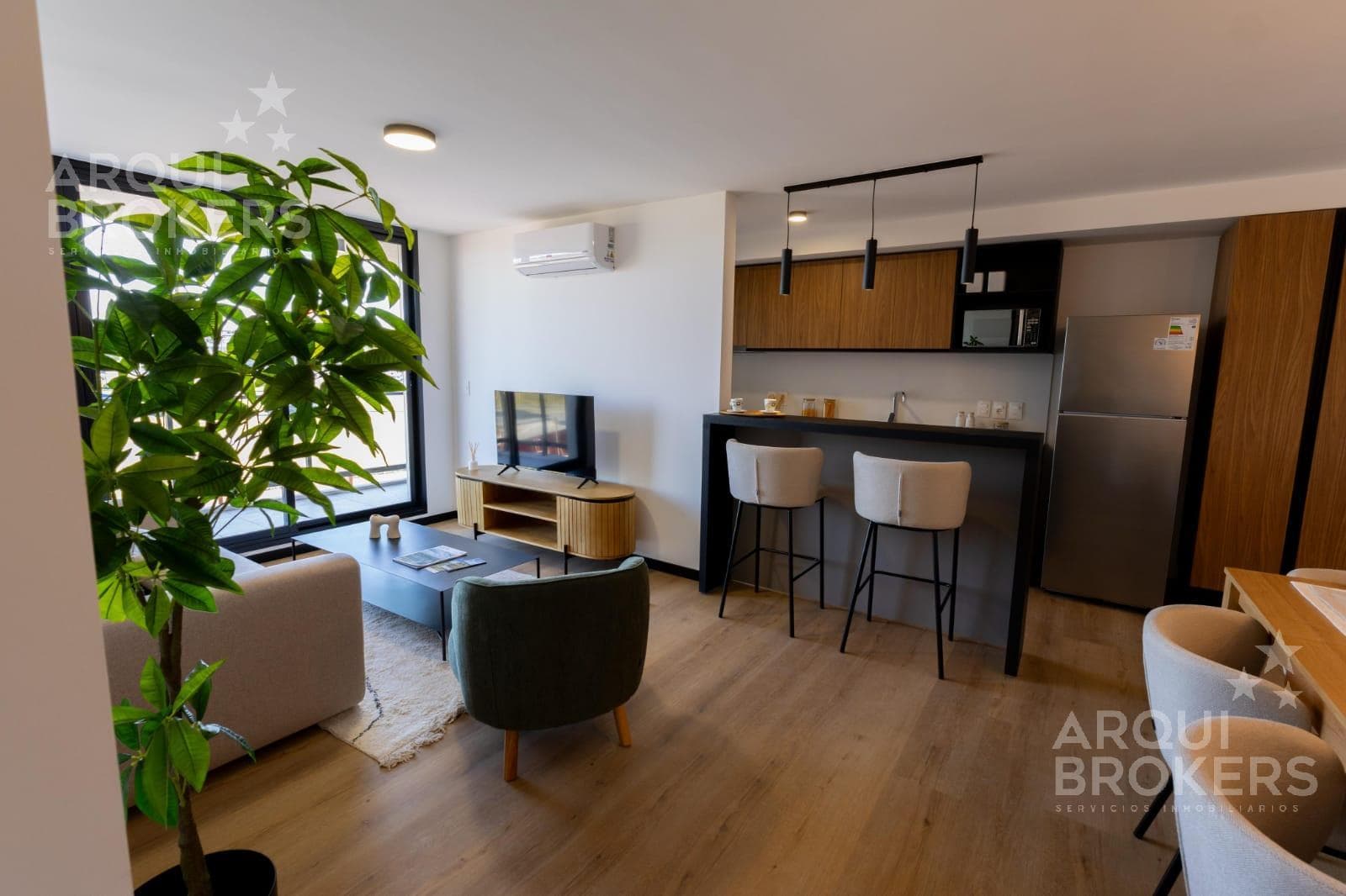 Three-bedroom penthouse apartment for sale in Barra de Carrasco - 701