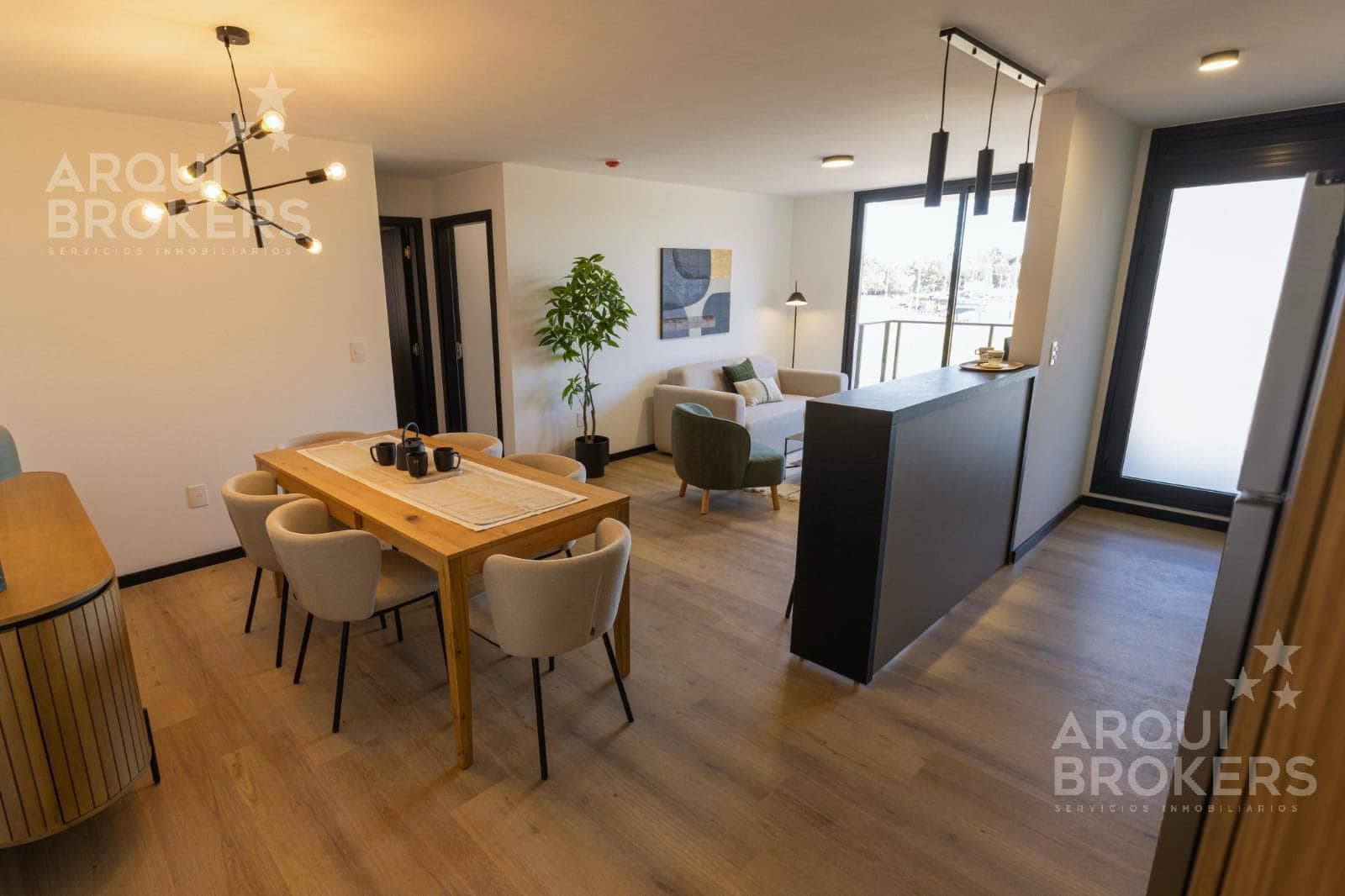 Three-bedroom penthouse apartment for sale in Barra de Carrasco - 701