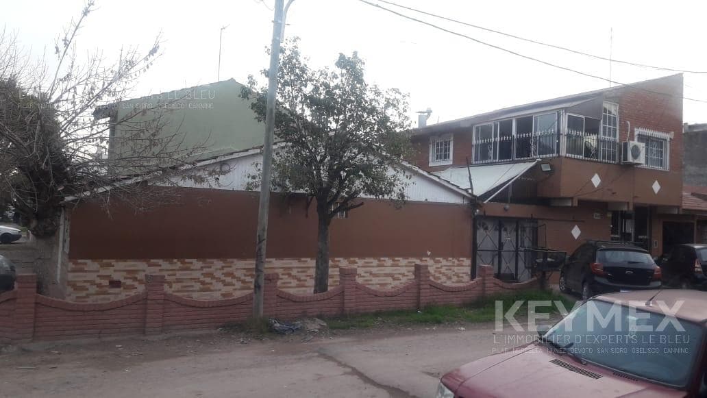 3 HOUSES FOR SALE IN A COMPLEX IN VILLA CELINA, SIGLO XXI NEIGHBORHOOD