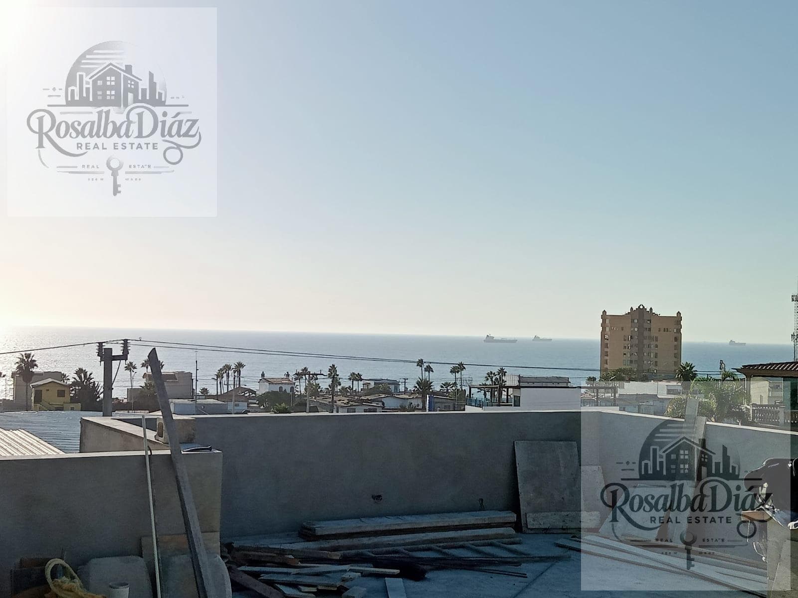 HOUSE FOR SALE IN PUNTA AZUL