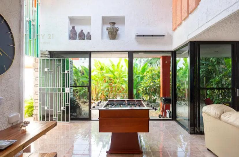 4-Bedroom House for Sale in Cancún | Near Puerto Cancún and the Hotel Zone | C3915