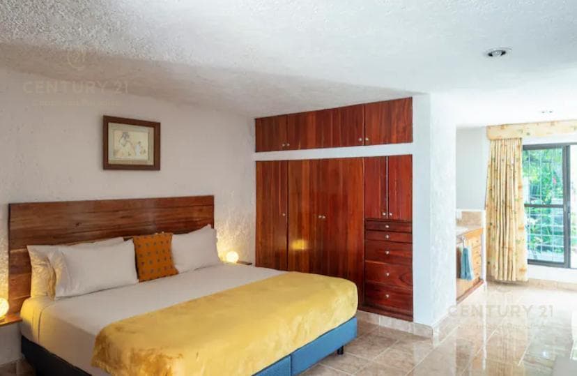 4-Bedroom House for Sale in Cancún | Near Puerto Cancún and the Hotel Zone | C3915
