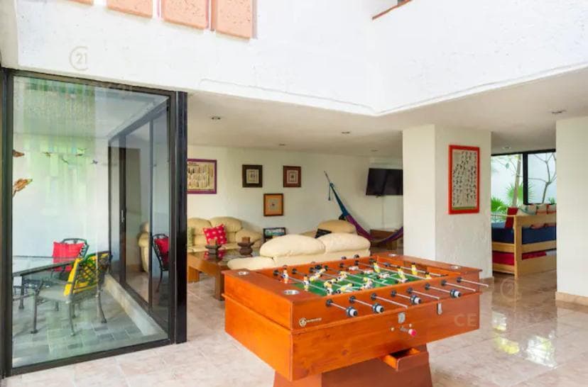 4-Bedroom House for Sale in Cancún | Near Puerto Cancún and the Hotel Zone | C3915