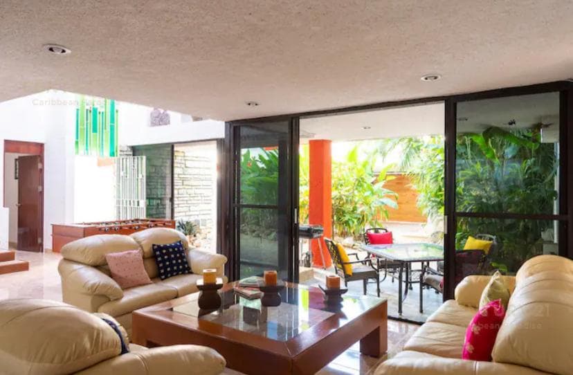 4-Bedroom House for Sale in Cancún | Near Puerto Cancún and the Hotel Zone | C3915