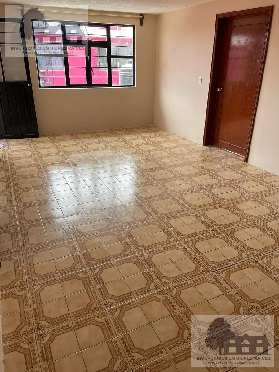 House for Sale Very Close to Av. Adolfo López Mateos, 5 Minutes from Ciudad Universitaria Toluca