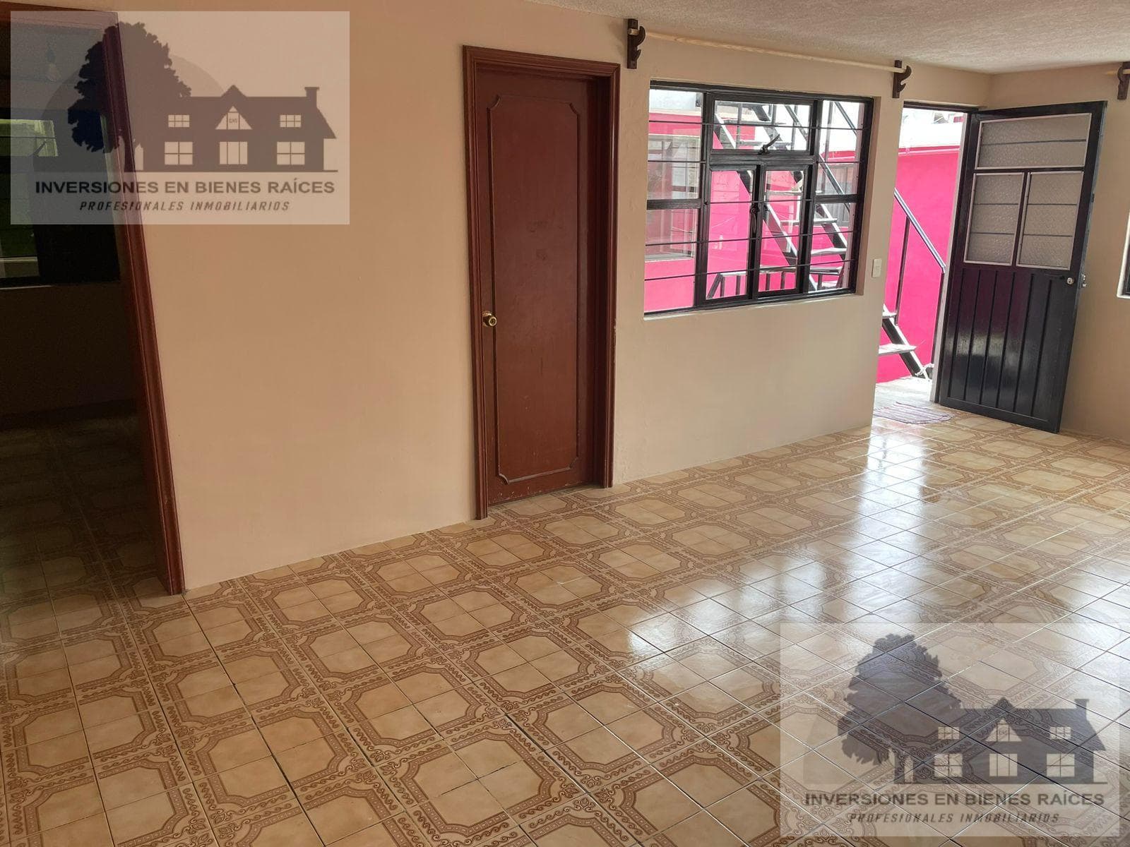 House for Sale Very Close to Av. Adolfo López Mateos, 5 Minutes from Ciudad Universitaria Toluca