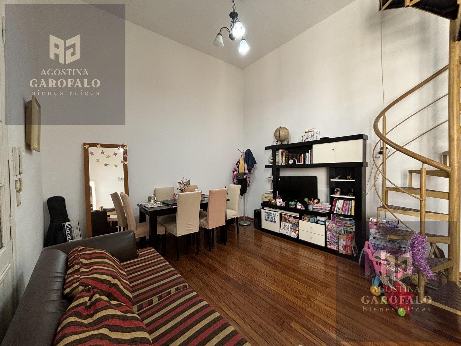 PRICE REDUCED: Bright 3-room penthouse for sale in Boedo with a patio and terrace; no maintenance fees