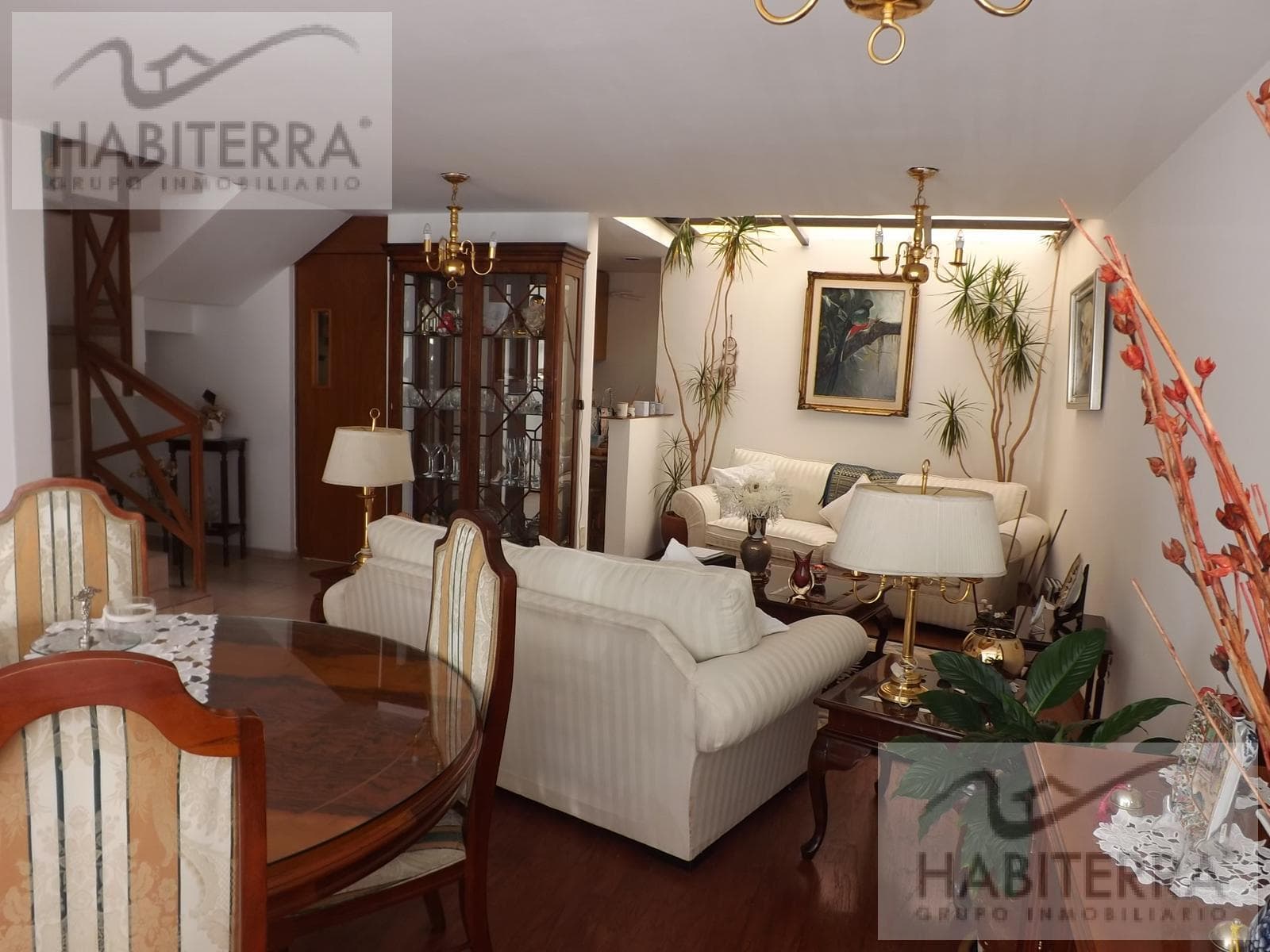 Venta funcional casa en condominio