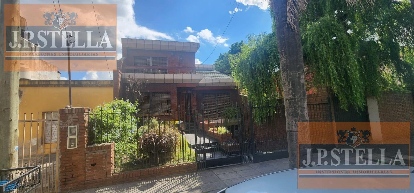 Casa 5 Ambientes c/ Garaje 2 autos - 260 m² s/ Lote 374 n² - San Justo