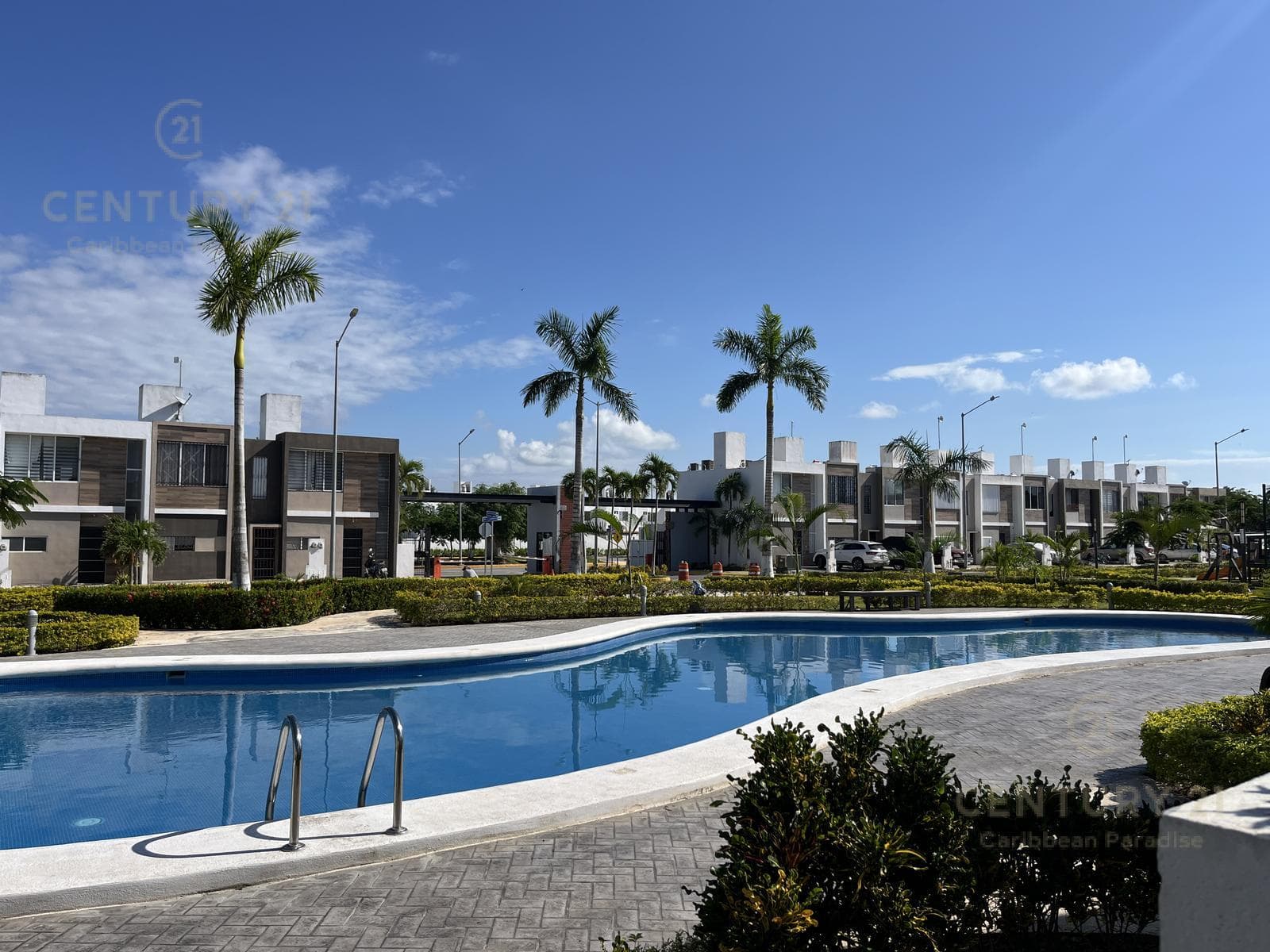 House for Annual Rent in Porto Alto Residencial, Playa del Carmen P4283