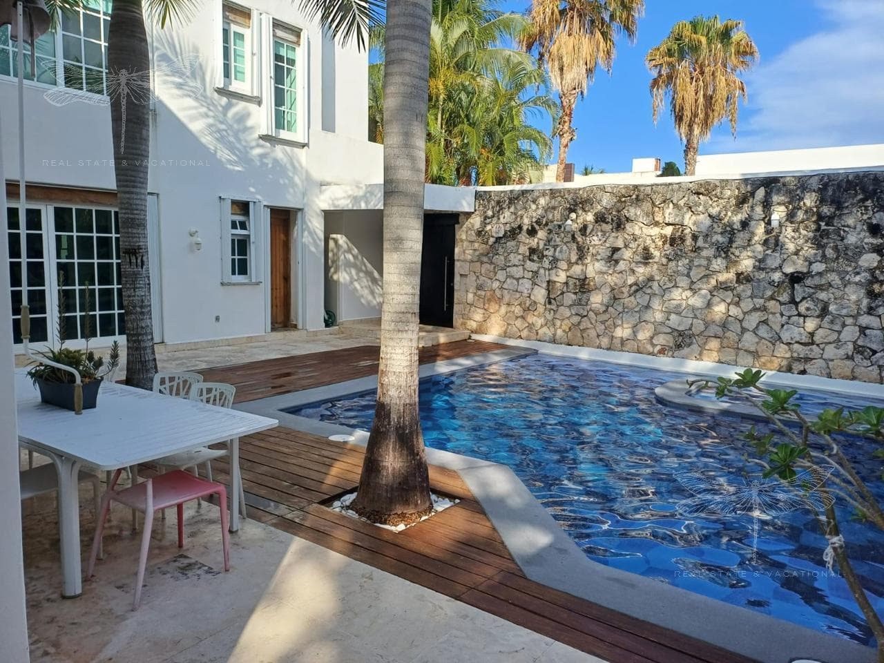 House in the Villa Magna Residential Community—a bargain price