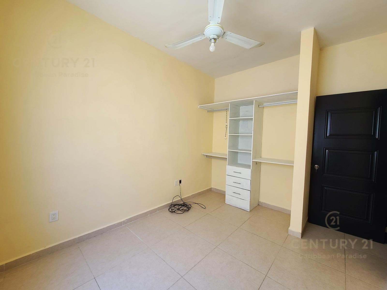 Unfurnished Apartment for Rent in Selvanova Coto 7, Playa del Carmen P4292