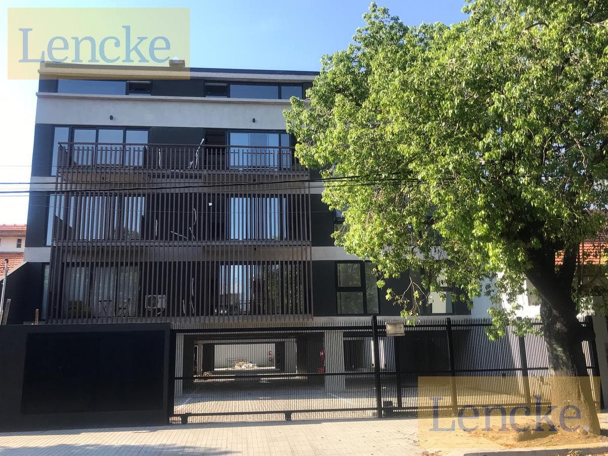 Florida, 3-room apartment with 2 bathrooms, balcony with grill, garage, for rent
