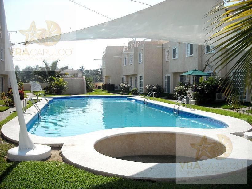villa en puente del mar
