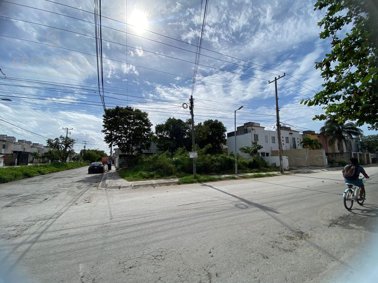 Lot for Sale on the corner of Niños Heroes Ave. and 137th Ave., Monte Real Subdivision, C3943