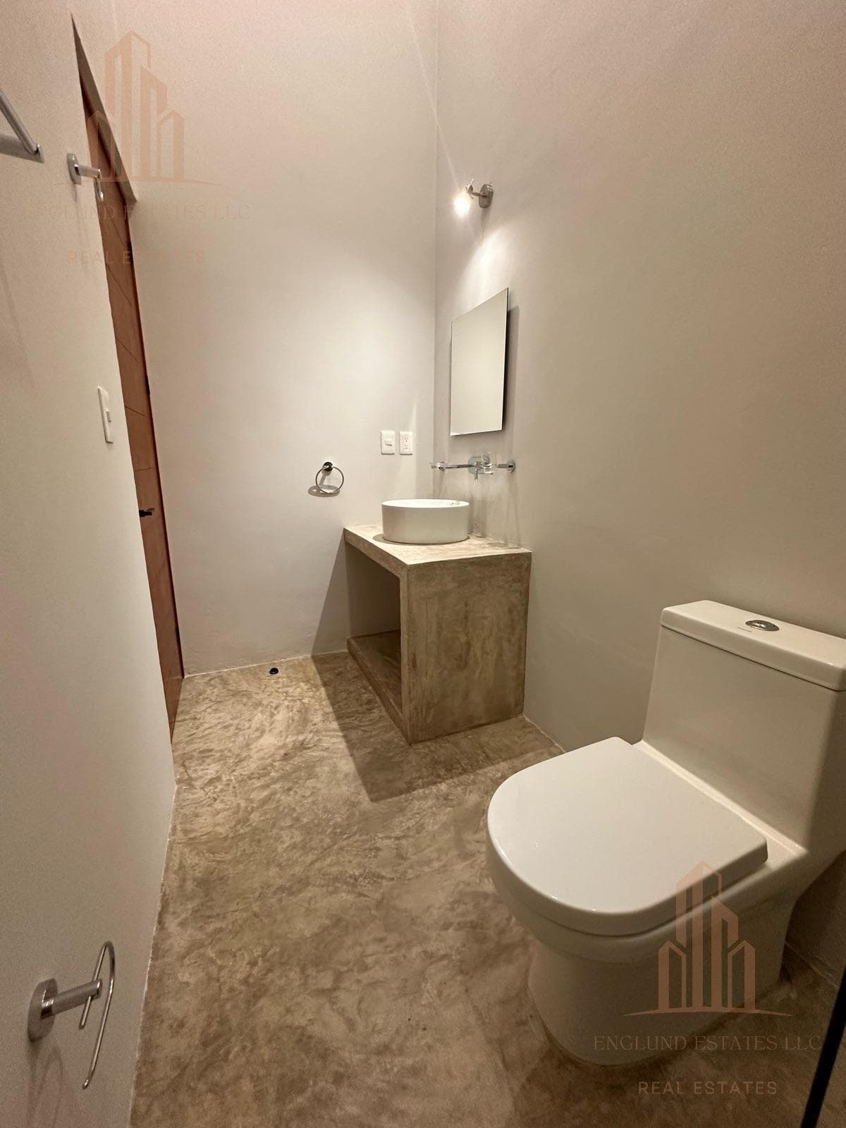 HOUSE FOR SALE in the Riviera Tulum Subdivision