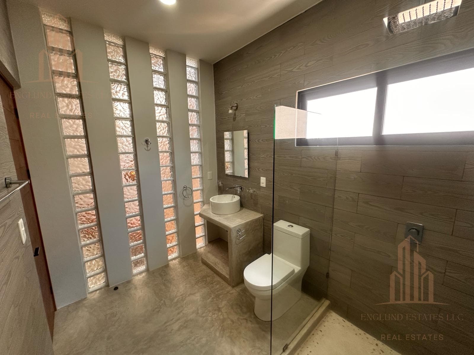 HOUSE FOR SALE in the Riviera Tulum Subdivision
