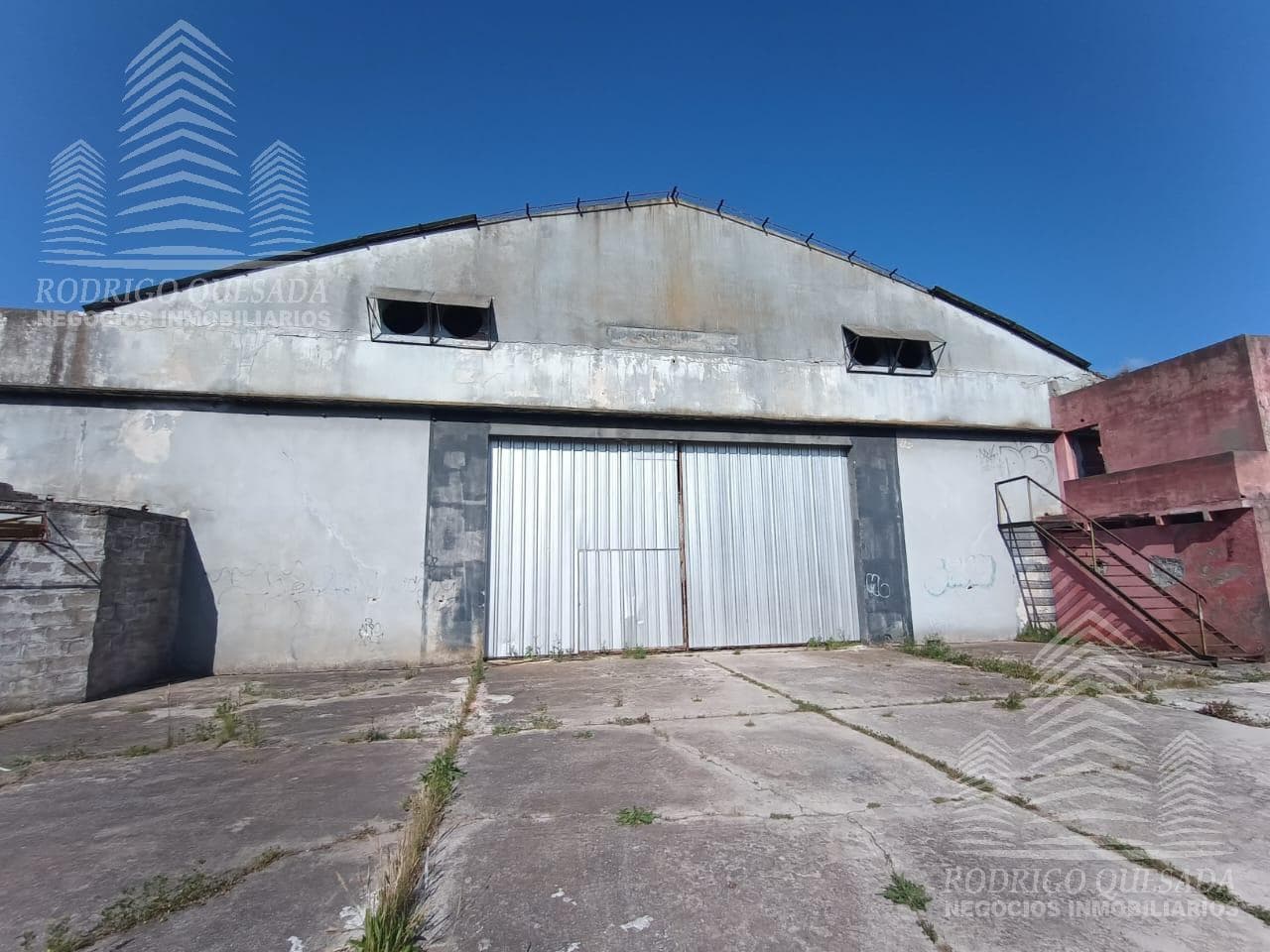 |STADIUM/WAREHOUSE| |+LOTS| |SAN BERNARDO|