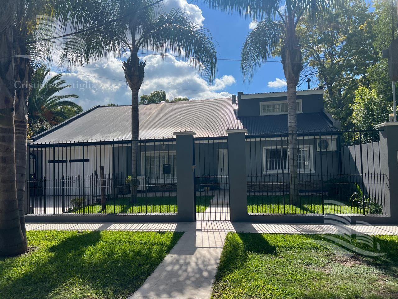 House for Sale in Cesar Diaz