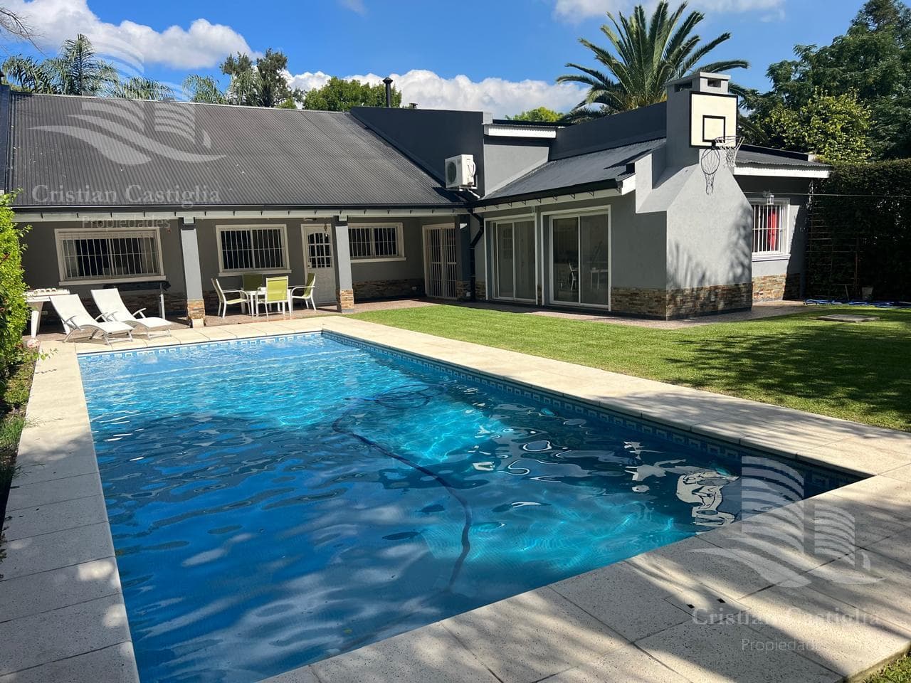 House for Sale in Cesar Diaz
