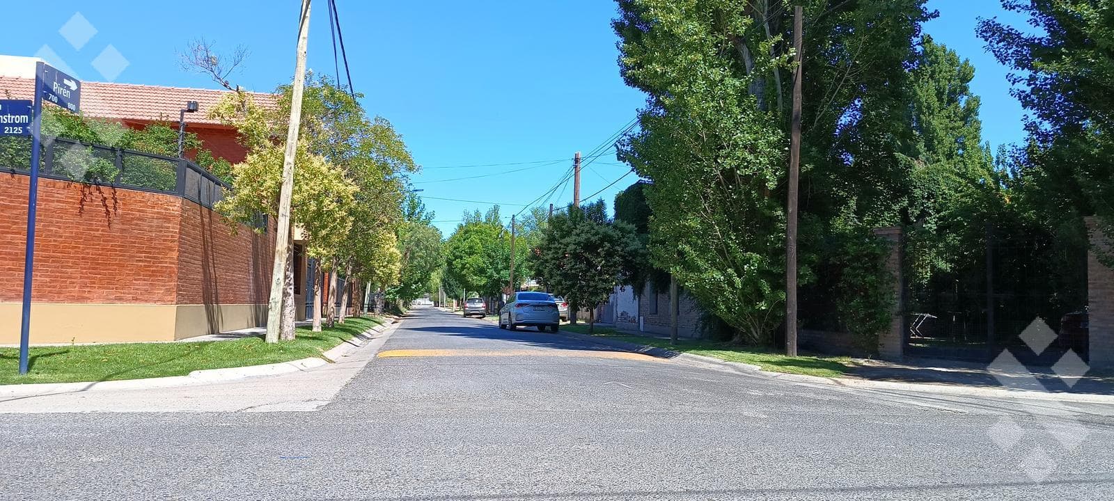 For Sale: Executive-Level House, 3 Bedrooms - Pool - Jardines Del Rey Neighborhood - Neuquén