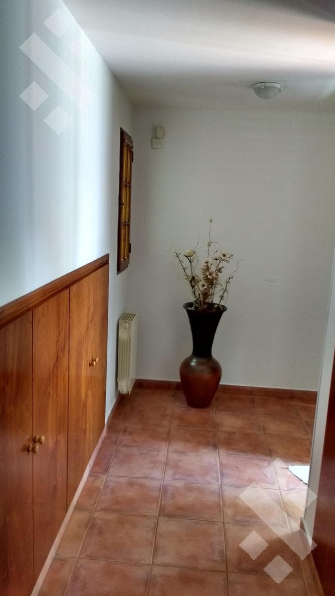 For Sale: Executive-Level House, 3 Bedrooms - Pool - Jardines Del Rey Neighborhood - Neuquén