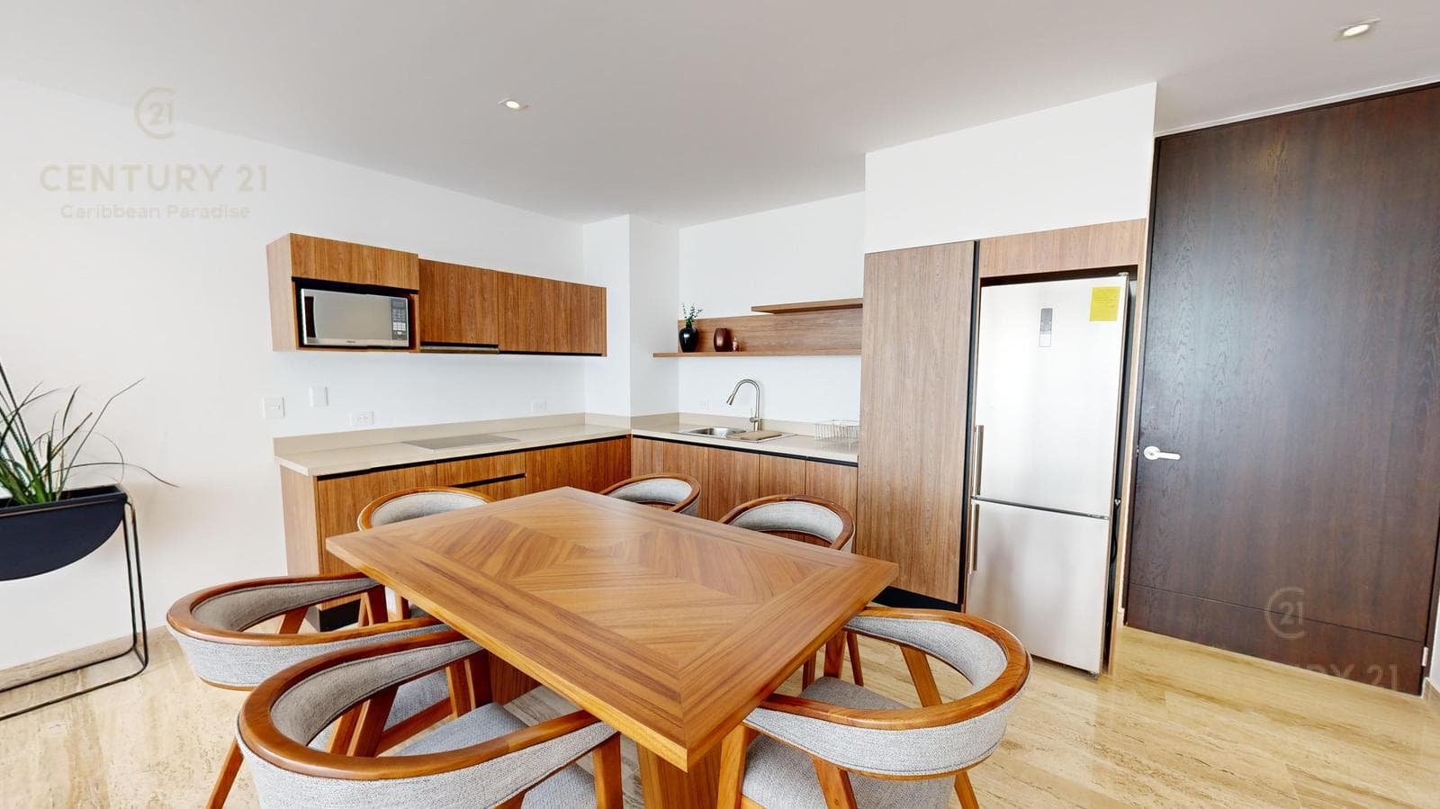 2-Bedroom Apartment on Av. 25 Norte in Playa del Carmen P4300