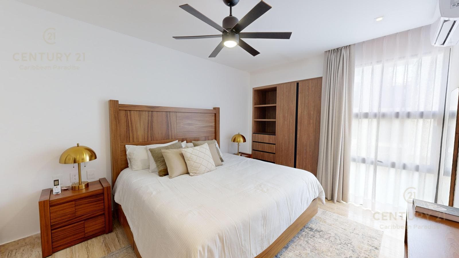 2-Bedroom Apartment on Av. 25 Norte in Playa del Carmen P4300