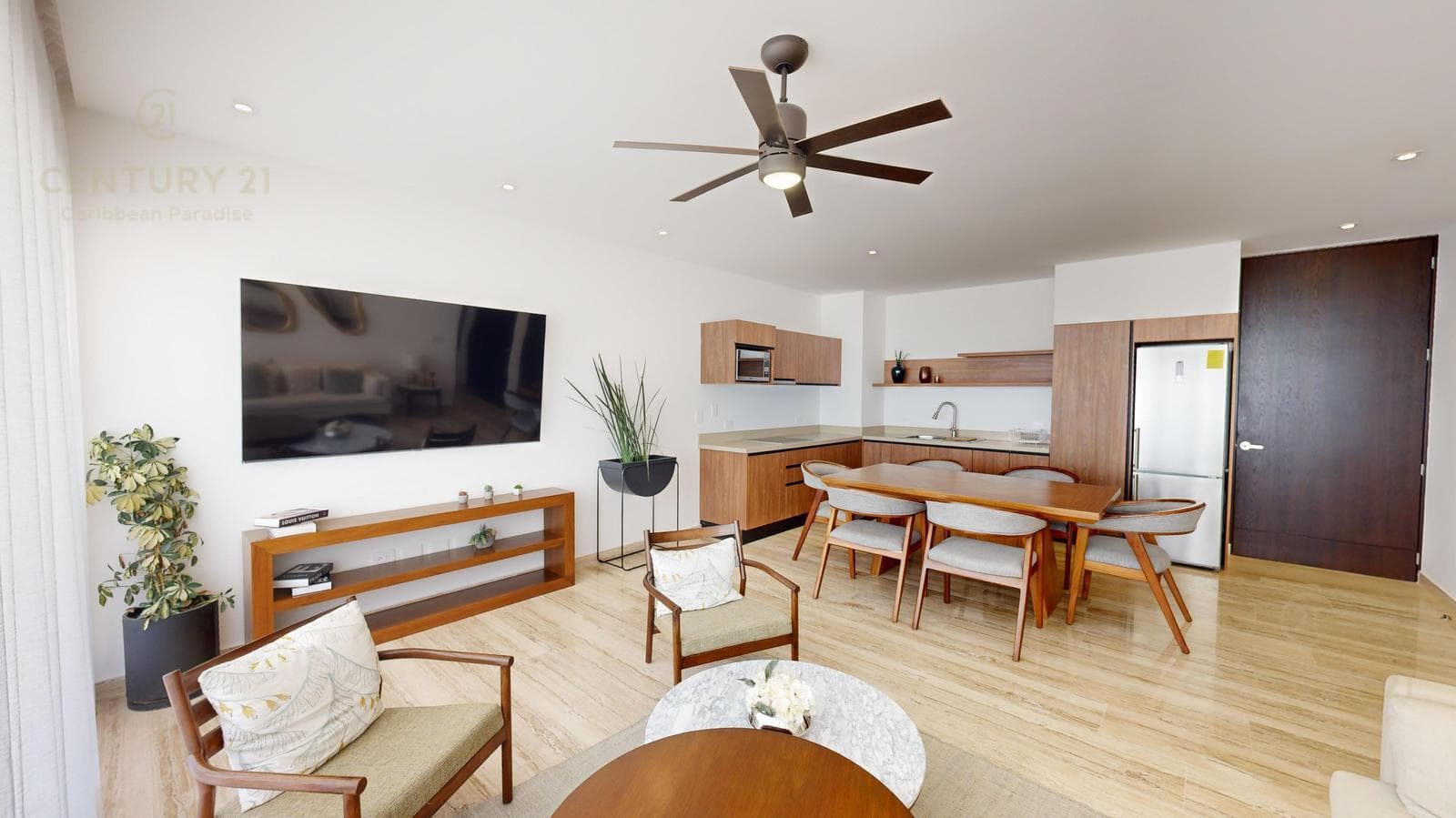 2-Bedroom Apartment on Av. 25 Norte in Playa del Carmen P4300