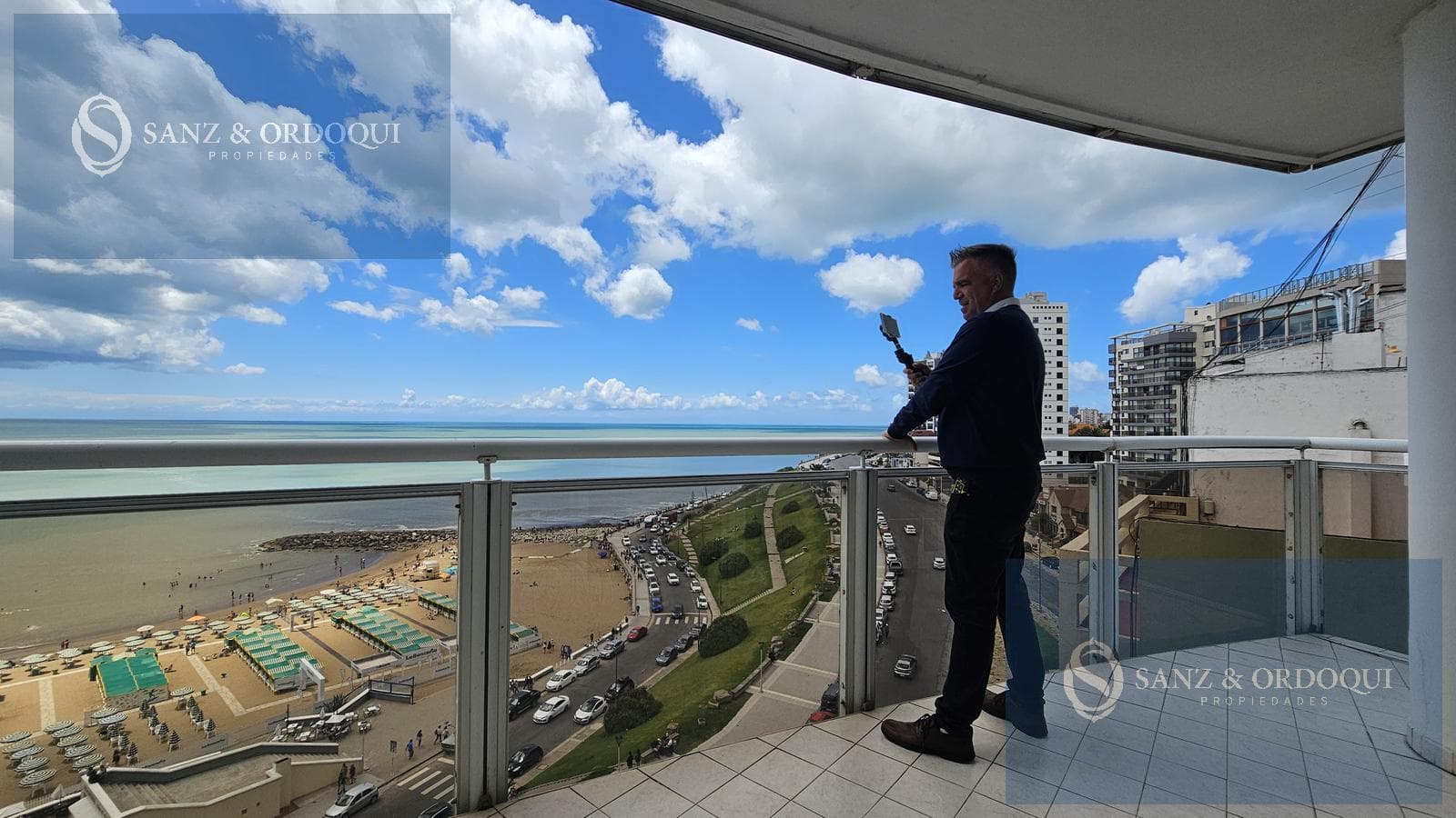 Three-room apartment for sale with ocean view · garage at La Perla Maral 50 B, Maritimo 1165