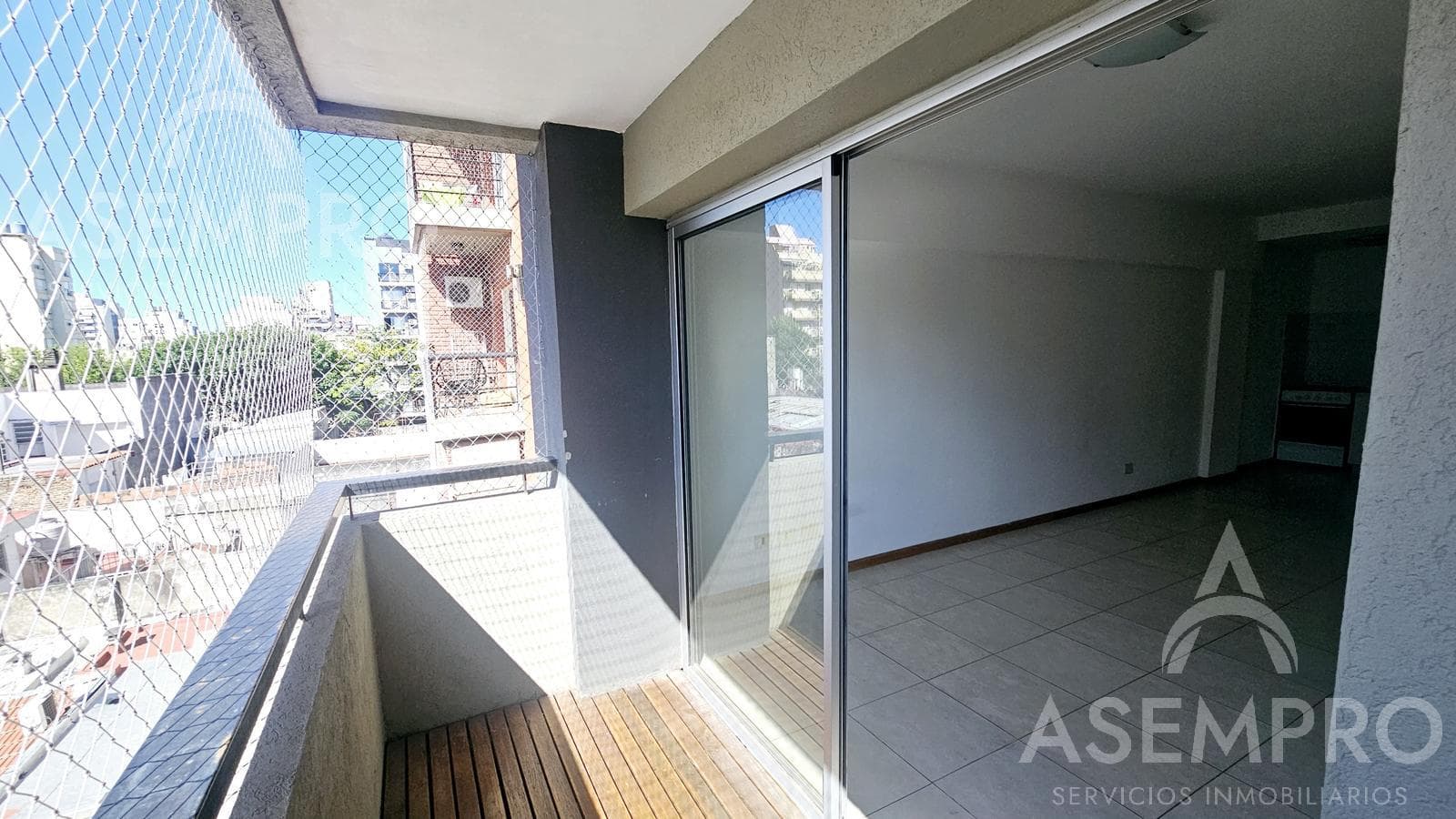 Spacious Studio Apartment for Rent - V Pueyrredon