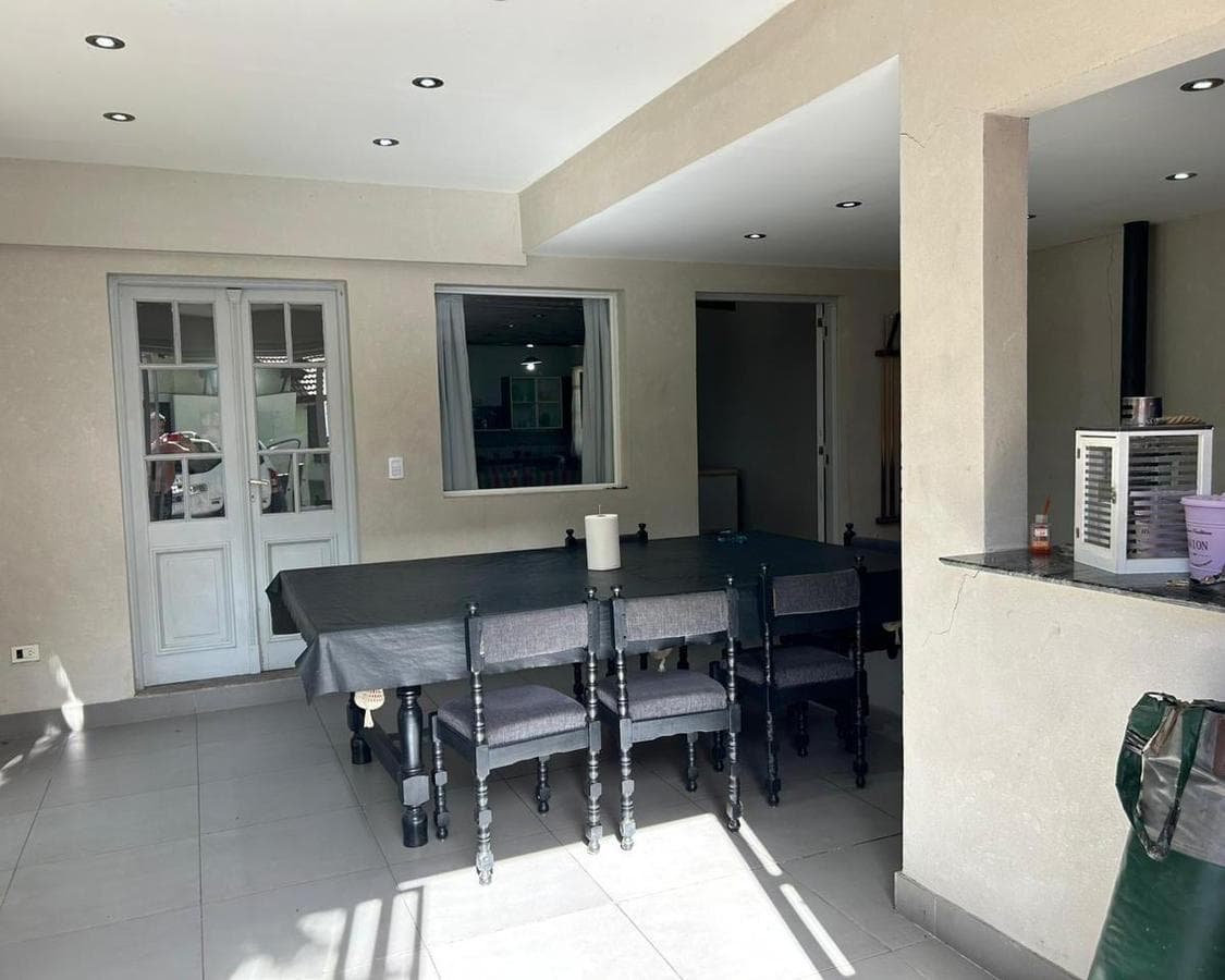 For Sale - 4-room house with garage and barbecue area—Moreno—will accept trade