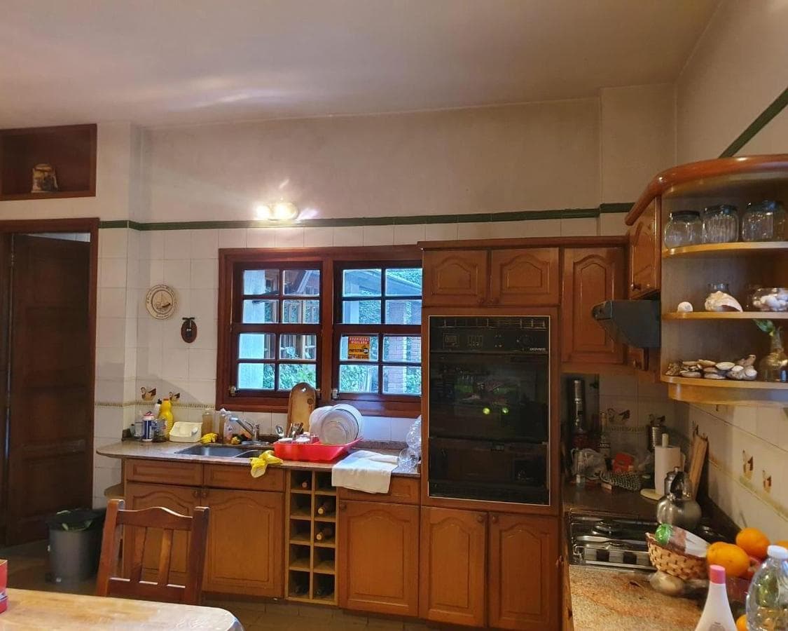 FOR SALE—6-Room House WITH GARAGE—Ramos Mejia—QUALIFIES FOR MORTGAGE—TRADE-INS ACCEPTED