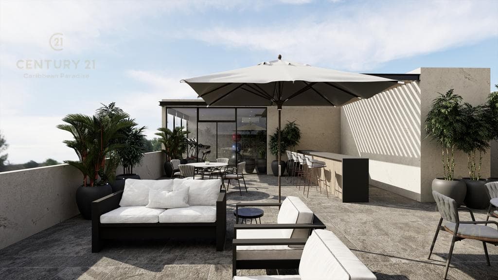 Exclusive apartment just steps from the ocean and 5th Avenue P4303