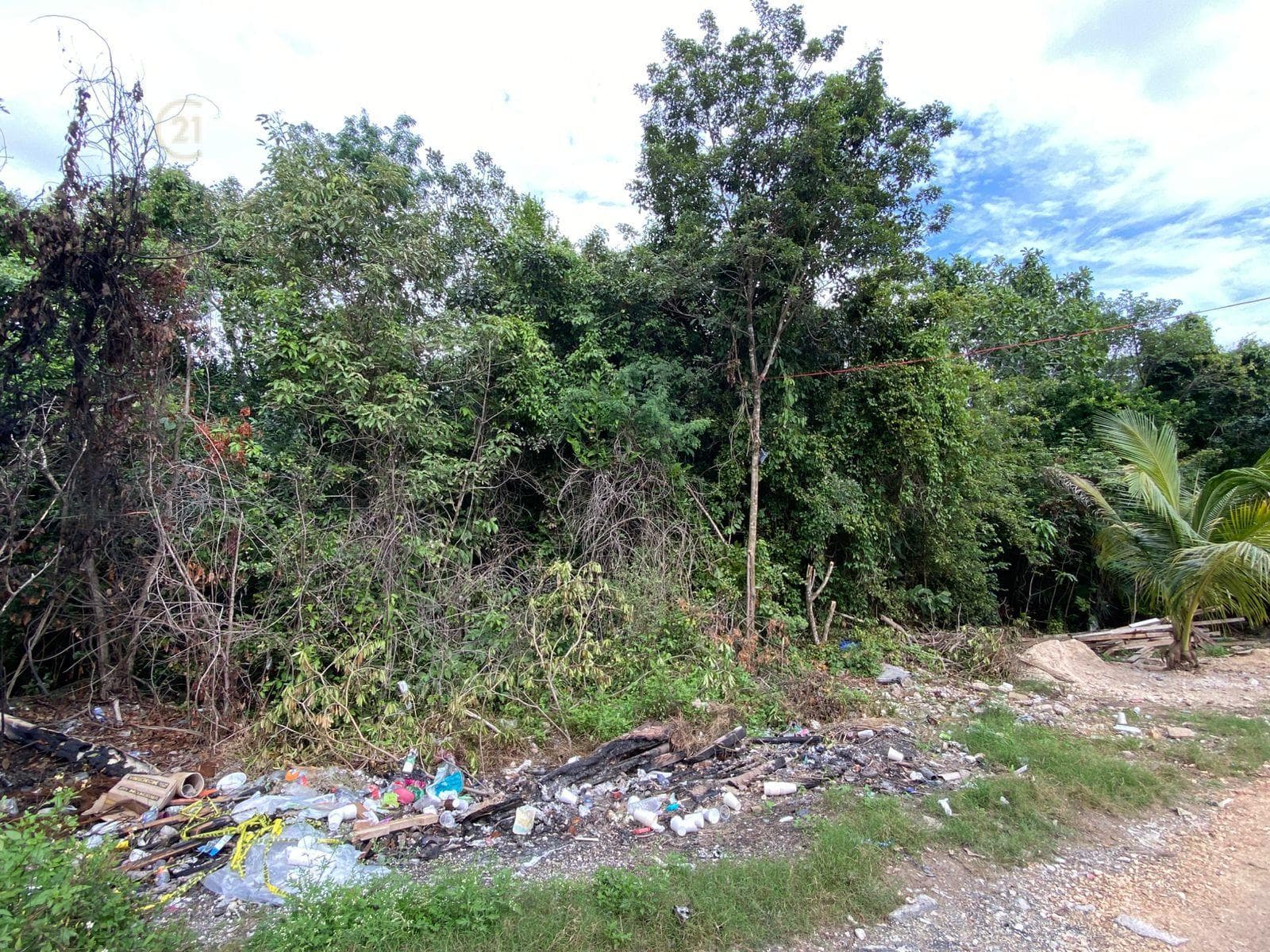 Lot for Sale in Cancún | Corner Lot for Commercial and Residential Use | C3942