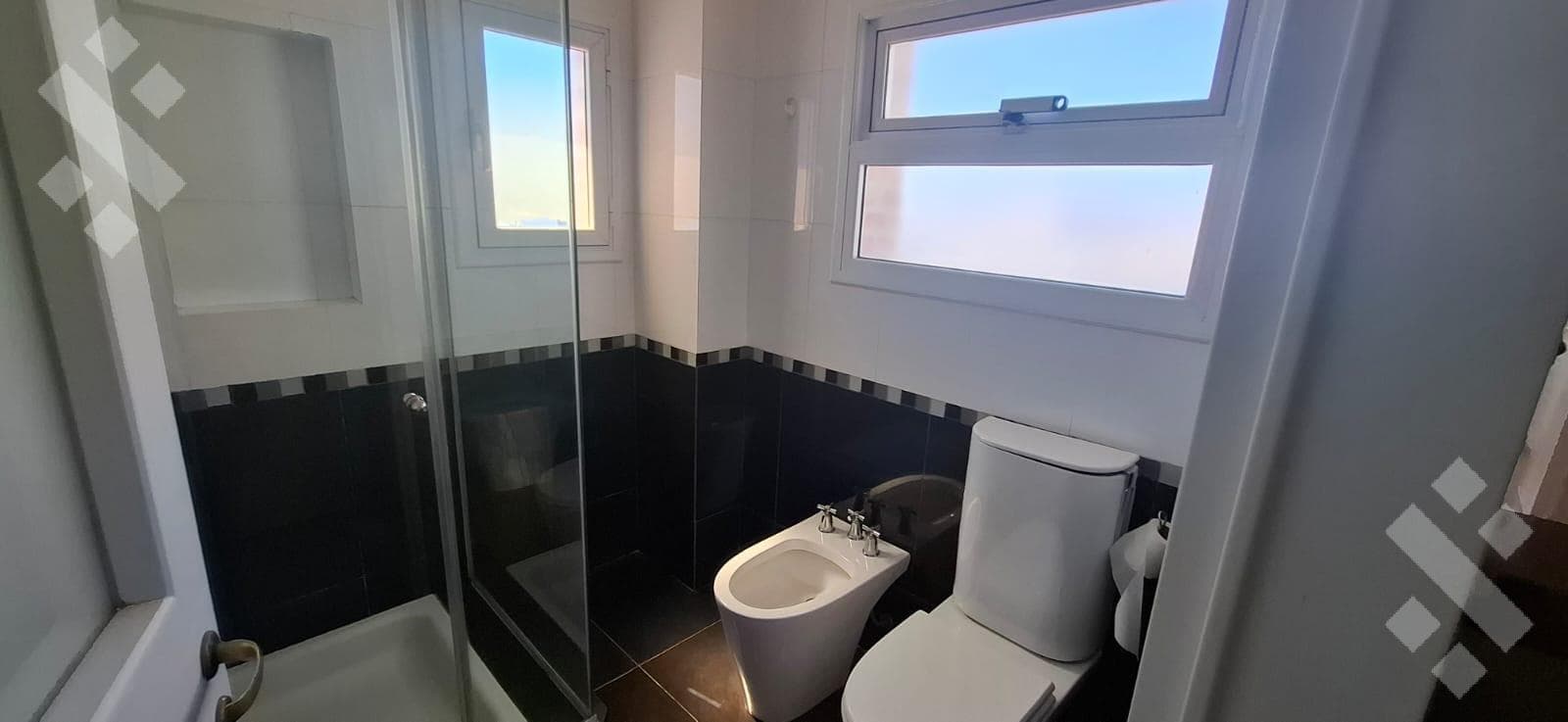 3-bedroom apartment for rent. General area: Ameghino 1500, Neuquén