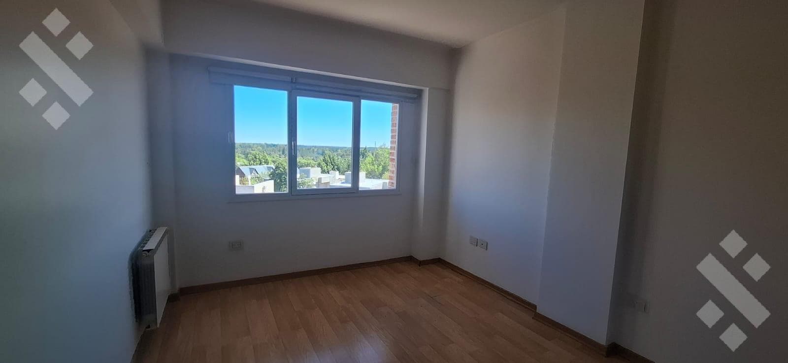 3-bedroom apartment for rent. General area: Ameghino 1500, Neuquén